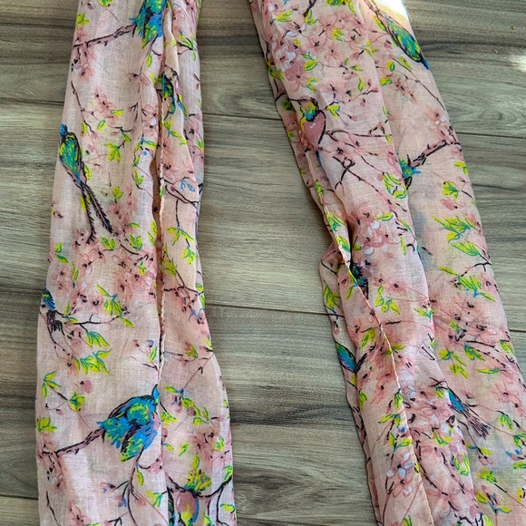 🧣 for sale! - Picture 3 of 5